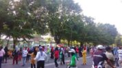 berbagai aktivitas masyarakat di car free day cfd jl jenderal sudirman