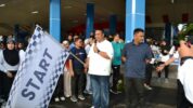 Bupati Maros Saat Melepas Gerak Jalan Santai di Hari Gizi Nasional
