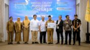 Wakil Bupati Kepulauan Selayar, Drs. H. Muhtar, M.M Bersama Anggota DPR RI Komisi I Fraksi PKB, H. Syamsu Rizal, Kepala BBPSDMP Komdigi Makassar, Koordinator Wilayah Kerja VI Makassar, Badan Aksesibilitas Telekomunikasi dan Informasi (BAKTI) Komdigi Saat Pembukaan Pelatihan Digital Talent Scholarship (DTS) 2025