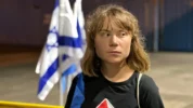 Aktivis Greta Thunberg Dicegat Pasukan Israel Saat Menuju Gaza