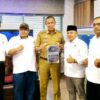 PWI Bekasi Raya Serahkan Kajian Tata Kelola CSR kepada Wali Kota Tri Adhianto